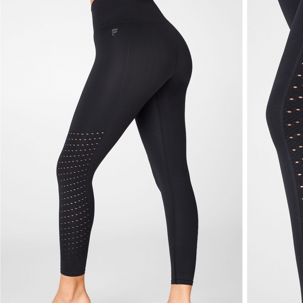 NWT Fabletics High-Waisted 7/8 leggings